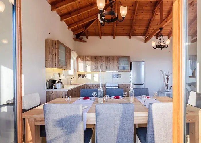 Mani Panoramic Views - Private Sunny Retreat