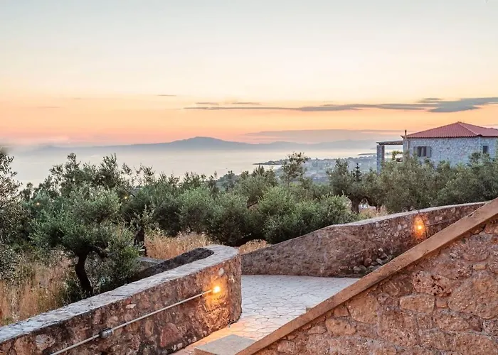 Mani Panoramic Views - Private Sunny Retreat Levktron