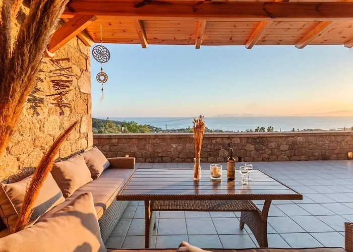 Villa Mani Panoramic Views - Private Sunny Retreat Lévktron