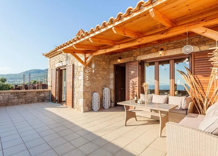 Mani Panoramic Views - Private Sunny Retreat