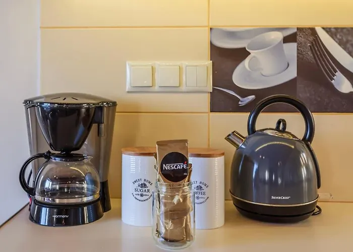 Mani Panoramic Views - Private Sunny Retreat Lévktron