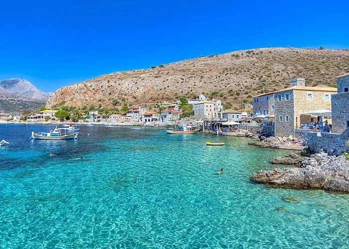 Villa Mani Panoramic Views - Private Sunny Retreat *