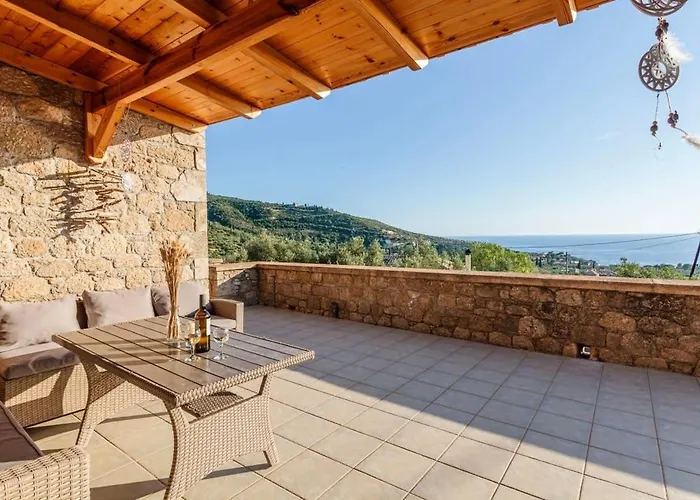 Mani Panoramic Views - Private Sunny Retreat