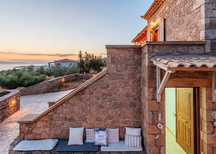 Вилла Mani Panoramic Views - Private Sunny Retreat Levktron