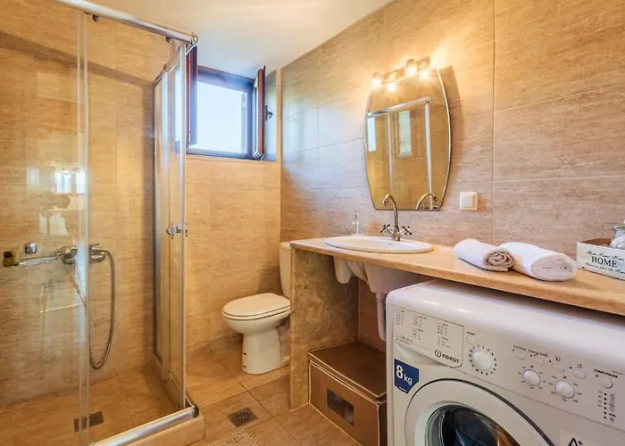 Mani Panoramic Views - Private Sunny Retreat